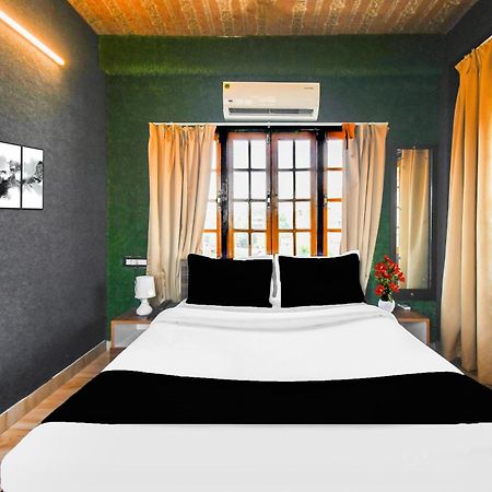 Super Hotel O Champasari Siliguri Formerly Four Fox Suits Panchanai Exteriör bild