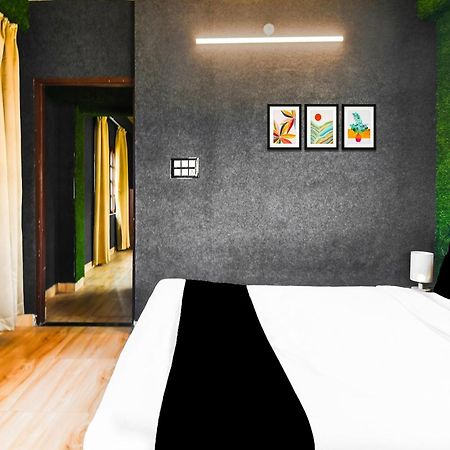 Super Hotel O Champasari Siliguri Formerly Four Fox Suits Panchanai Exteriör bild