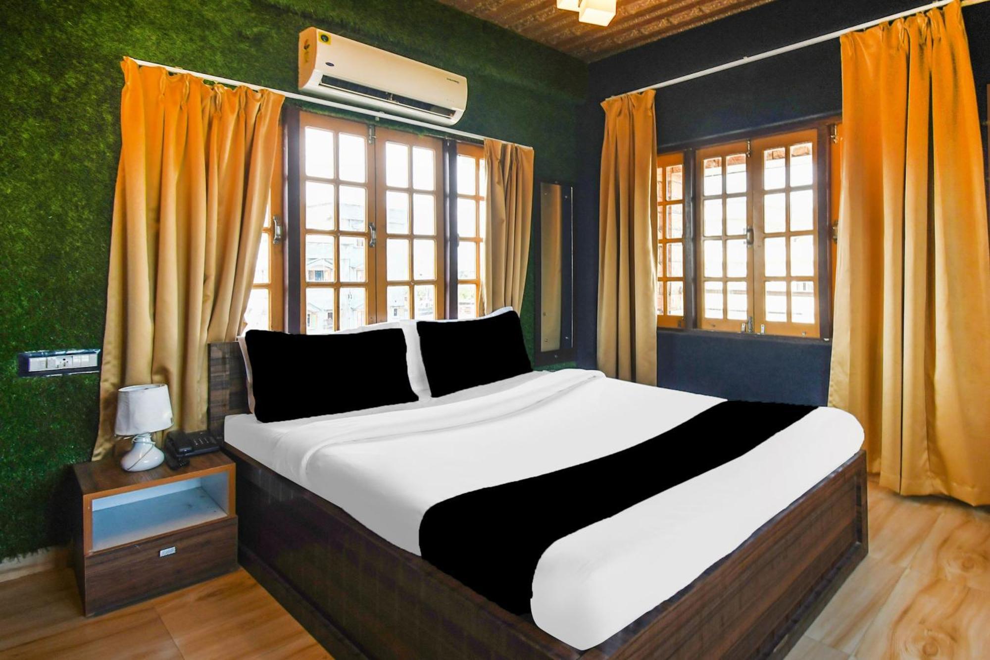 Super Hotel O Champasari Siliguri Formerly Four Fox Suits Panchanai Exteriör bild