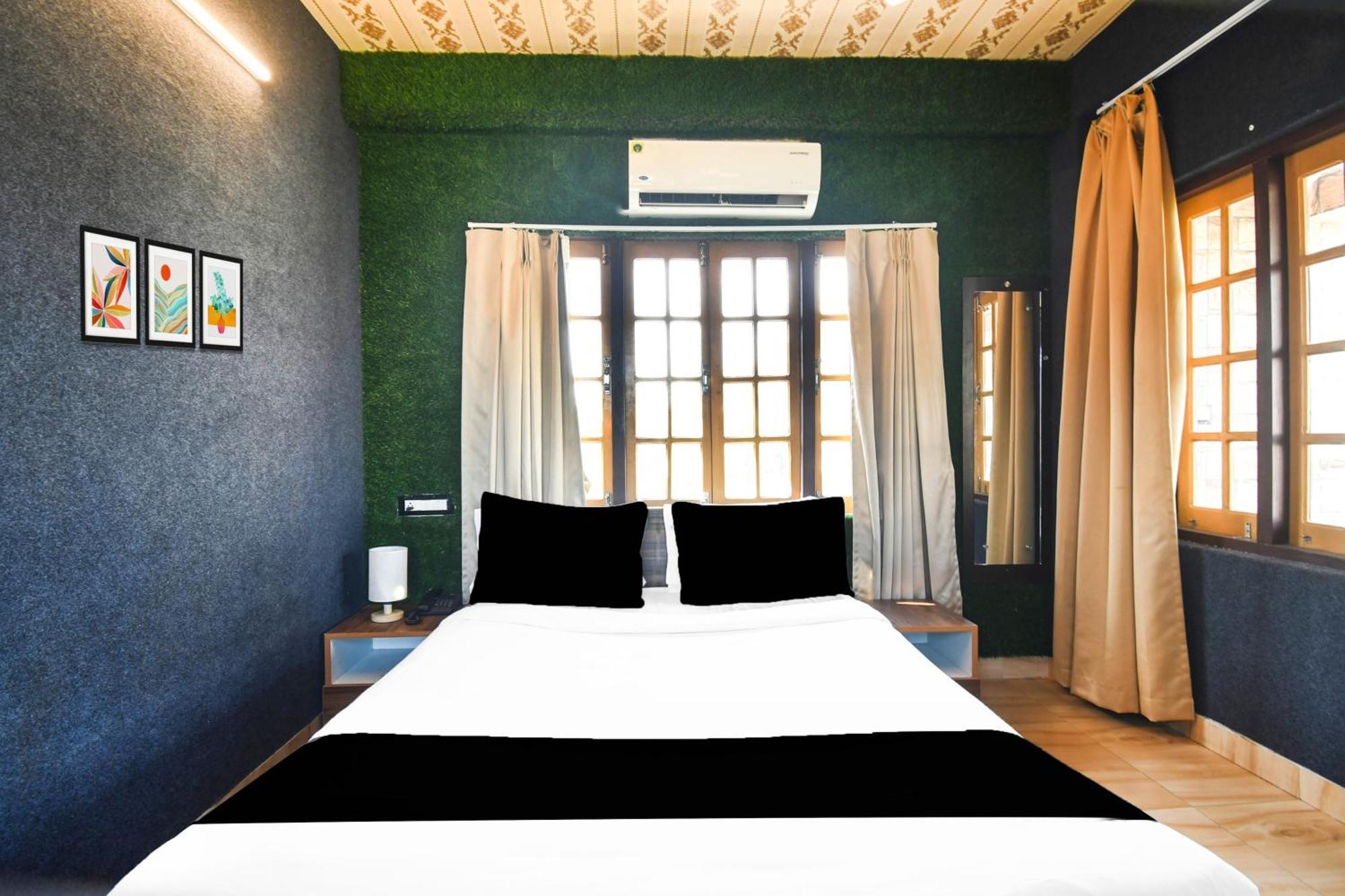 Super Hotel O Champasari Siliguri Formerly Four Fox Suits Panchanai Exteriör bild