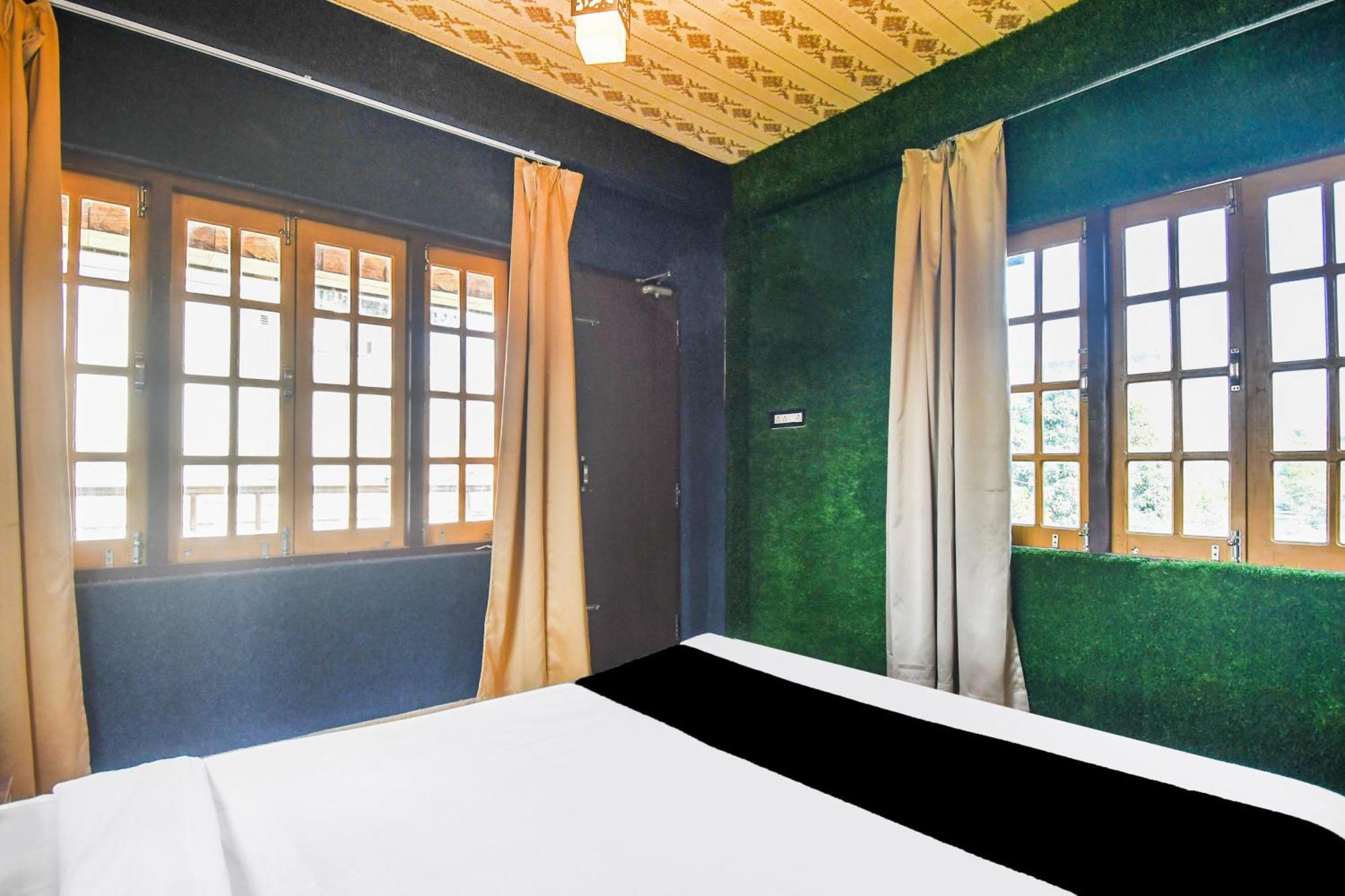 Super Hotel O Champasari Siliguri Formerly Four Fox Suits Panchanai Exteriör bild