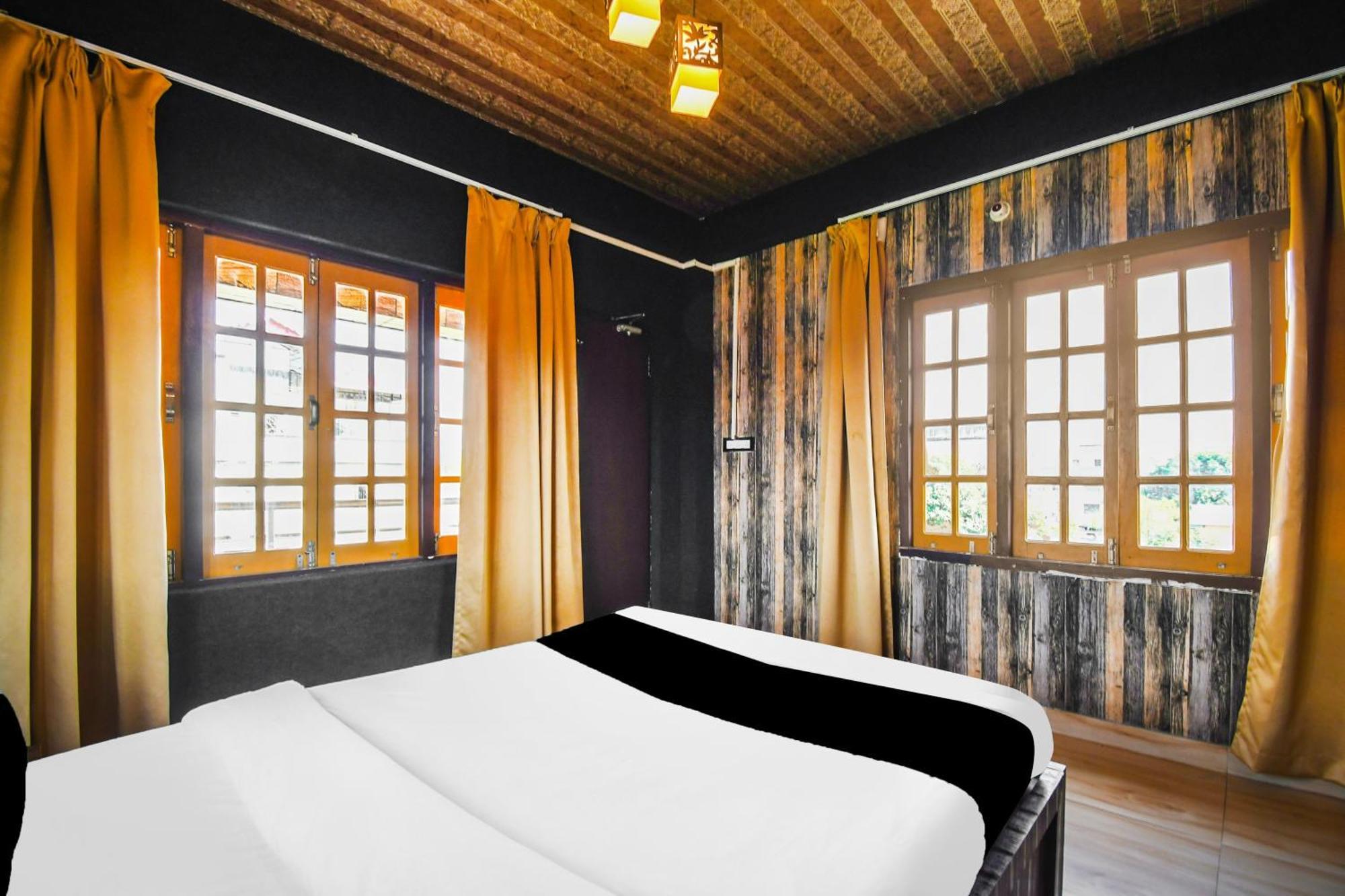 Super Hotel O Champasari Siliguri Formerly Four Fox Suits Panchanai Exteriör bild