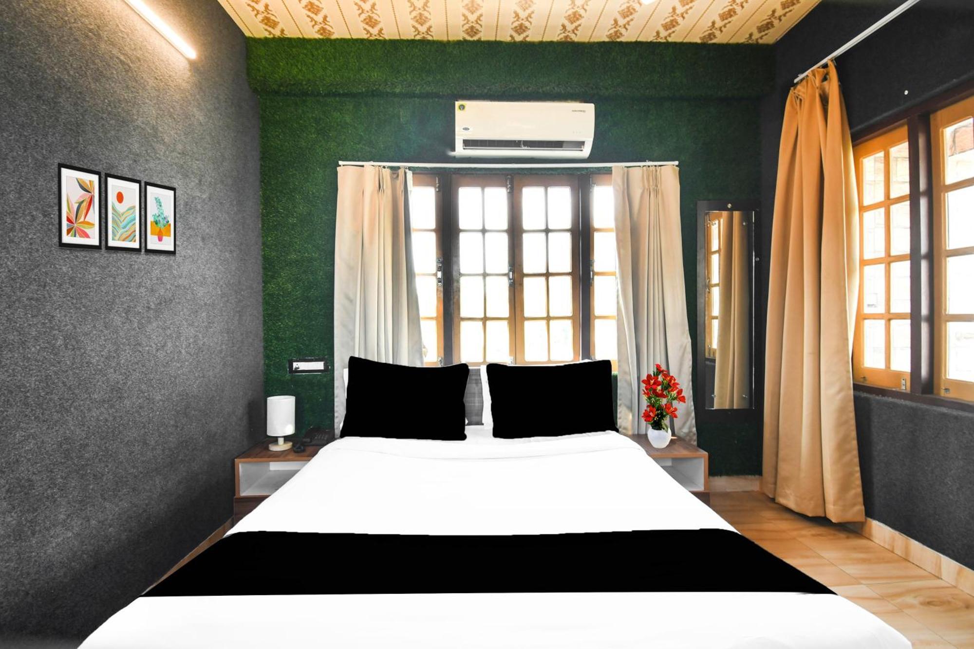 Super Hotel O Champasari Siliguri Formerly Four Fox Suits Panchanai Exteriör bild