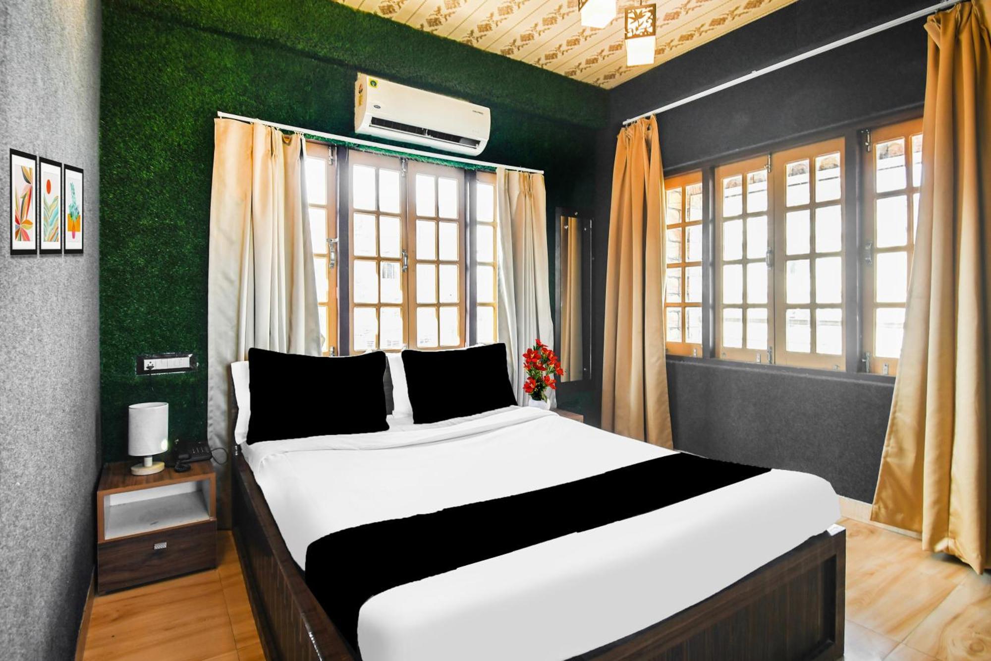 Super Hotel O Champasari Siliguri Formerly Four Fox Suits Panchanai Exteriör bild